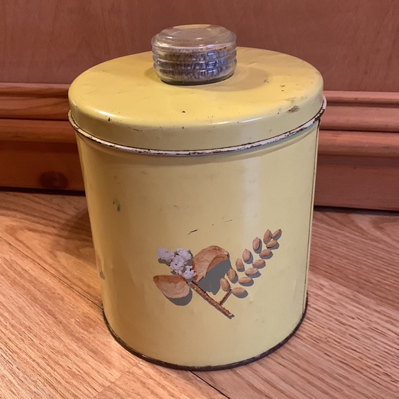 Vintage 1949 Krispy Kan - Picture 3 of 7